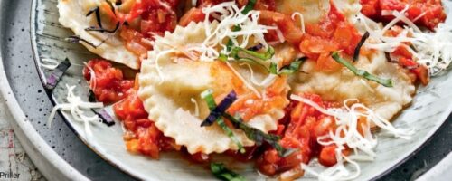 Sorrentinos mit Paradeisersauce