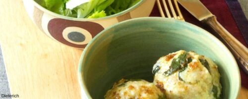 Bärlauchknödel mit Salat