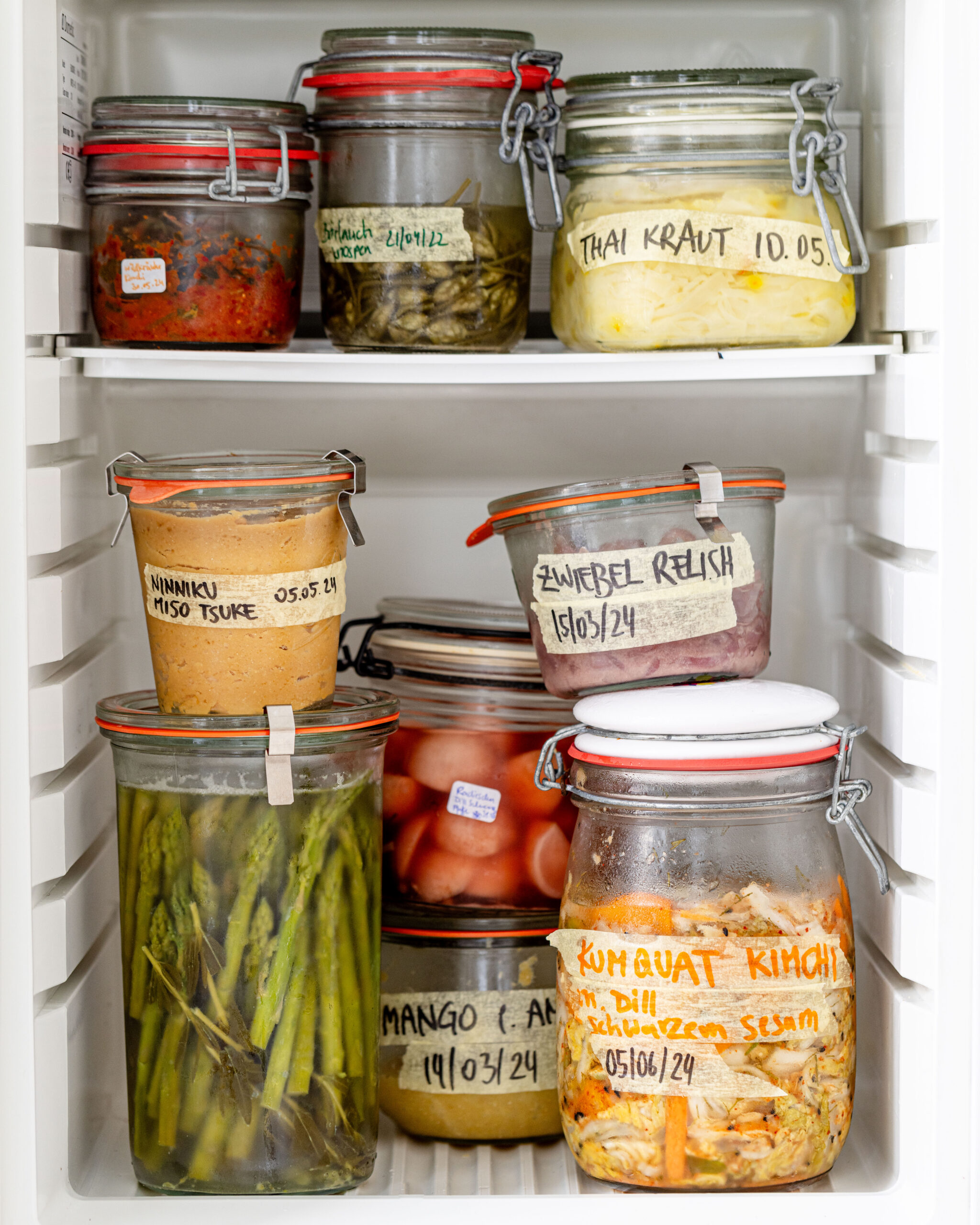 Bild von Fermenten im Kühlschrank